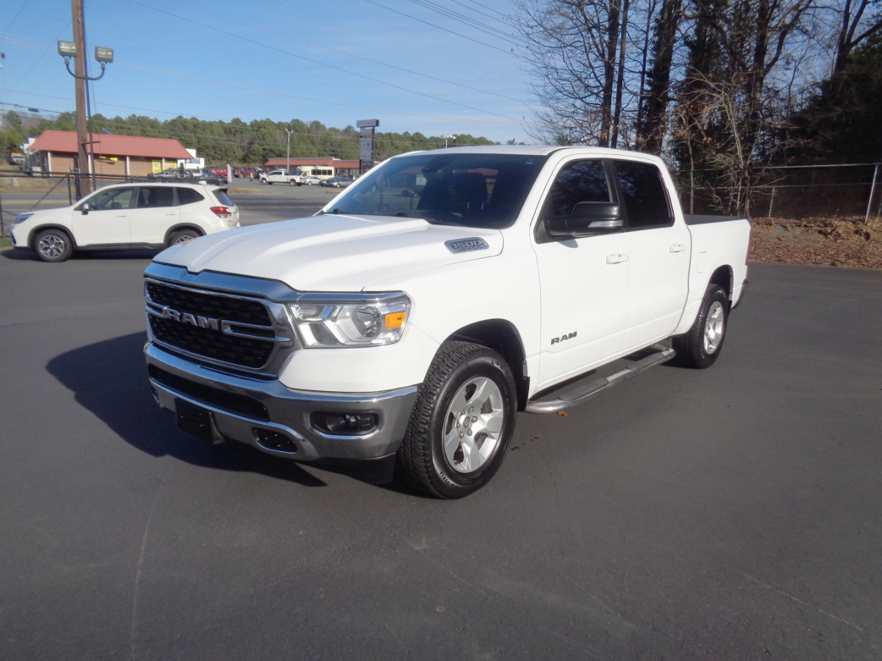 RAM 1500 Big Horn 4x4 Crew Cab 5'7" Box 2022