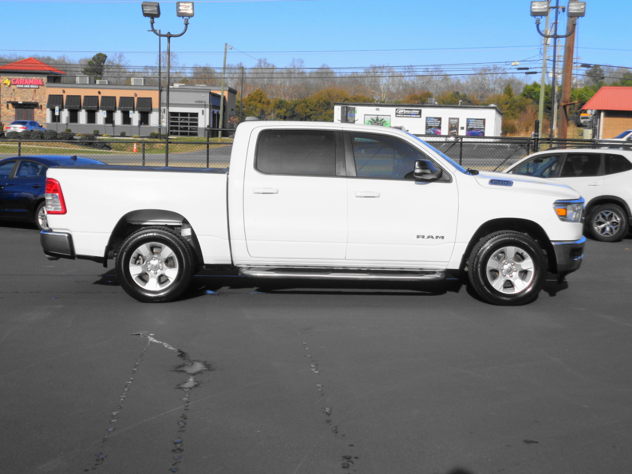 RAM 1500 Big Horn 4x4 Crew Cab 5'7" Box 2022