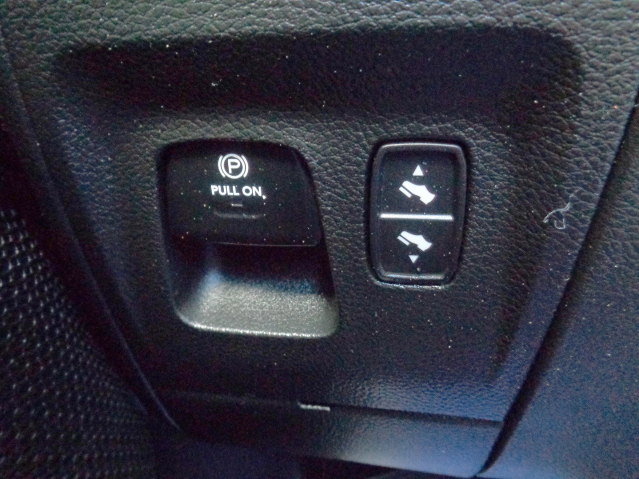 RAM 1500 Big Horn 4x4 Crew Cab 5'7" Box 2022