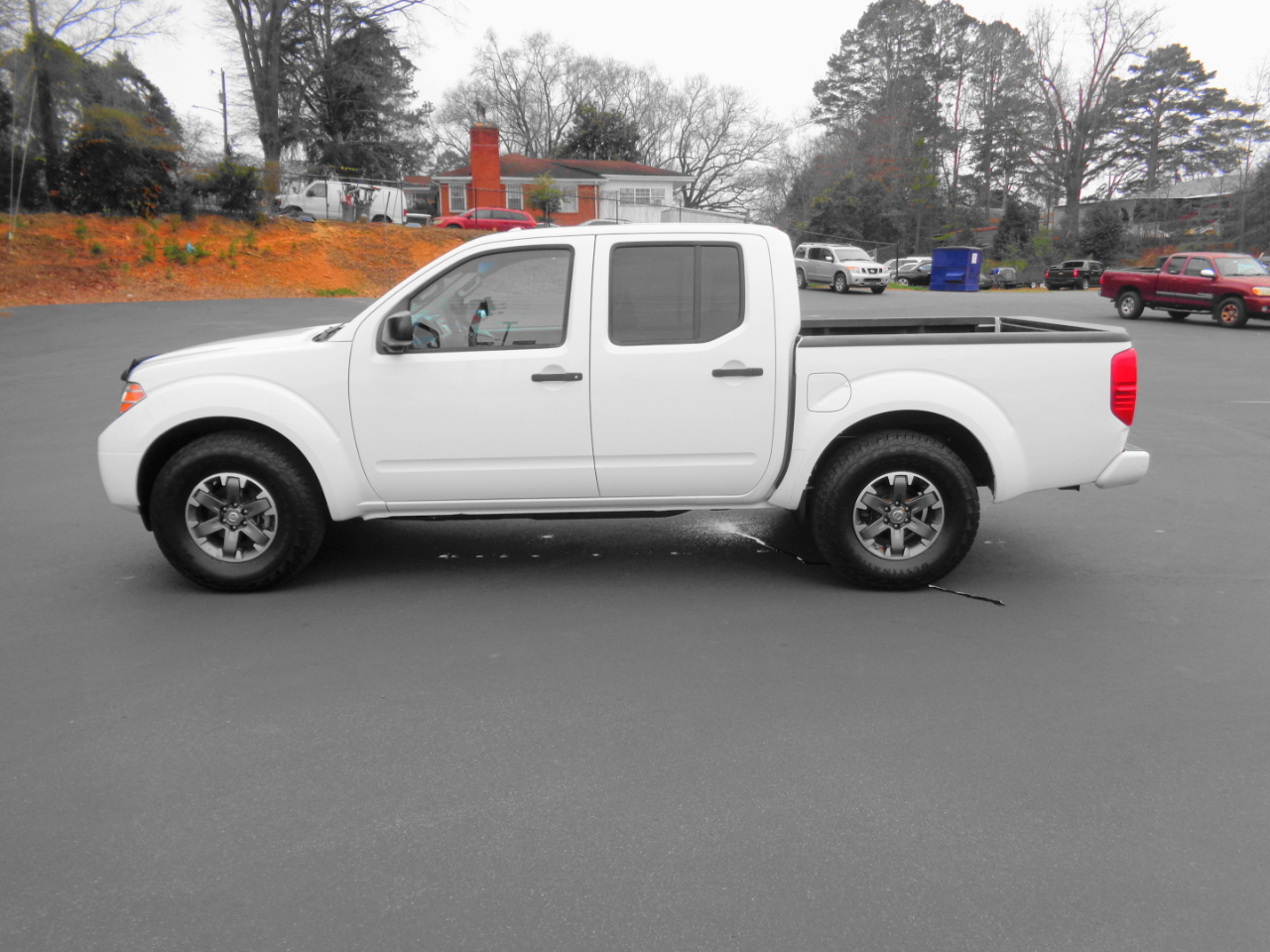 Nissan Frontier 2WD Crew Cab SWB Auto Desert Runner 2014