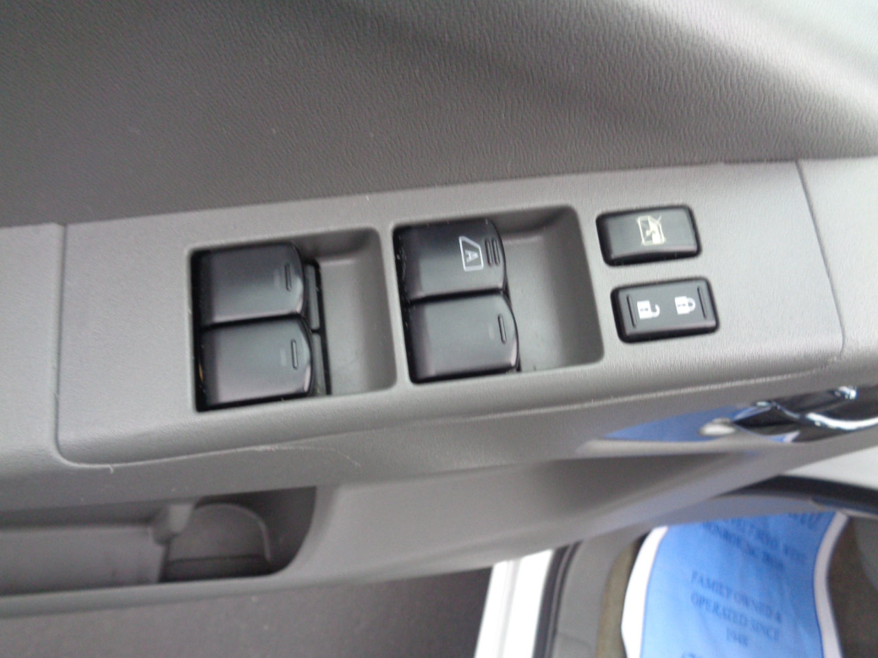 Nissan Frontier 2WD Crew Cab SWB Auto Desert Runner 2014