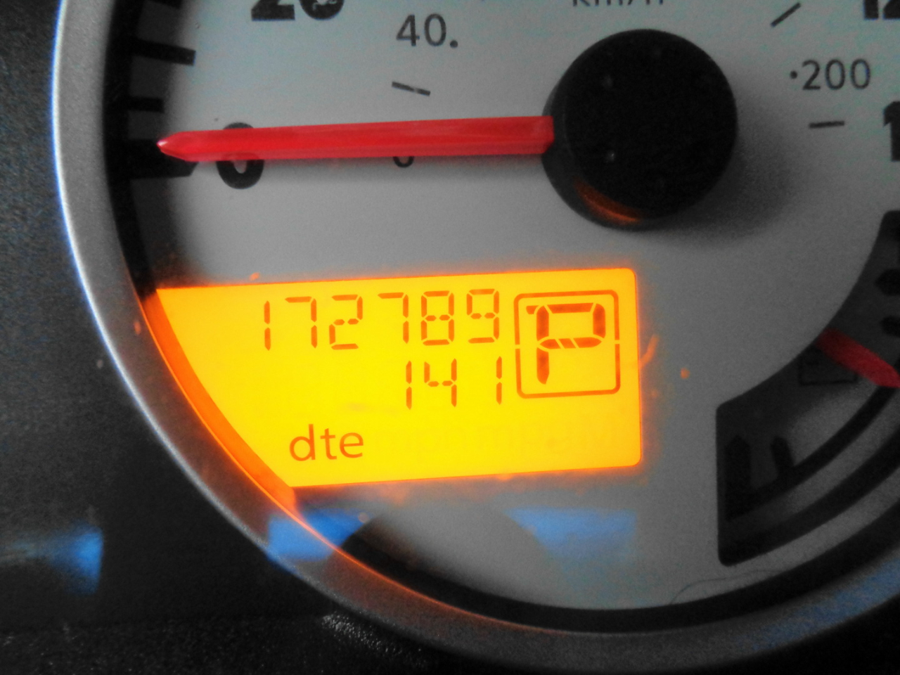 Nissan Frontier 2WD Crew Cab SWB Auto Desert Runner 2014