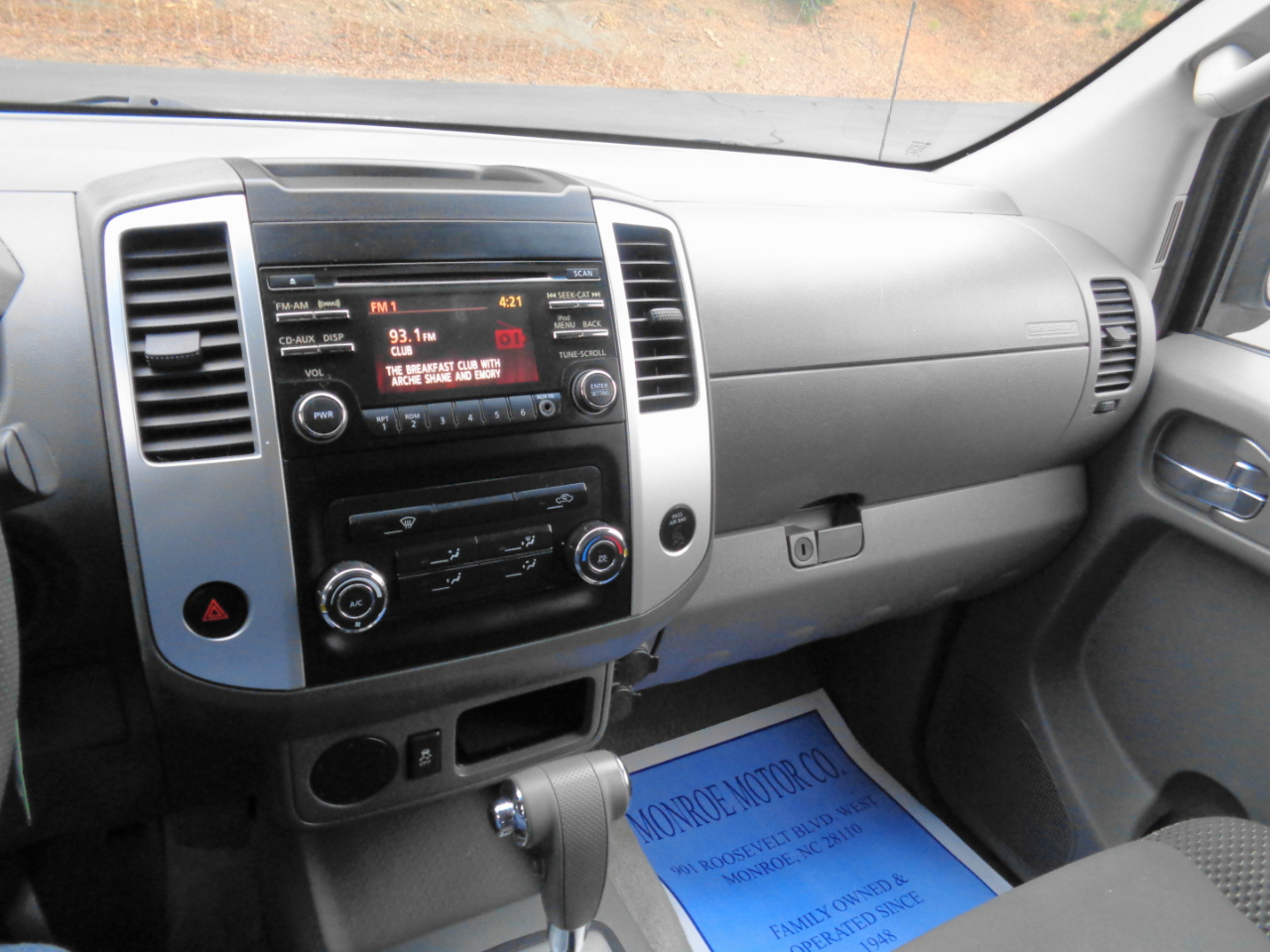 Nissan Frontier 2WD Crew Cab SWB Auto Desert Runner 2014