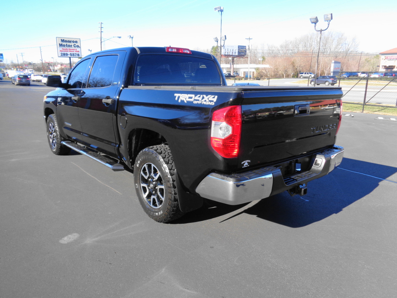Toyota Tundra 4WD TRD Pro CrewMax 5.5' Bed 5.7L FFV (Natl) 2017