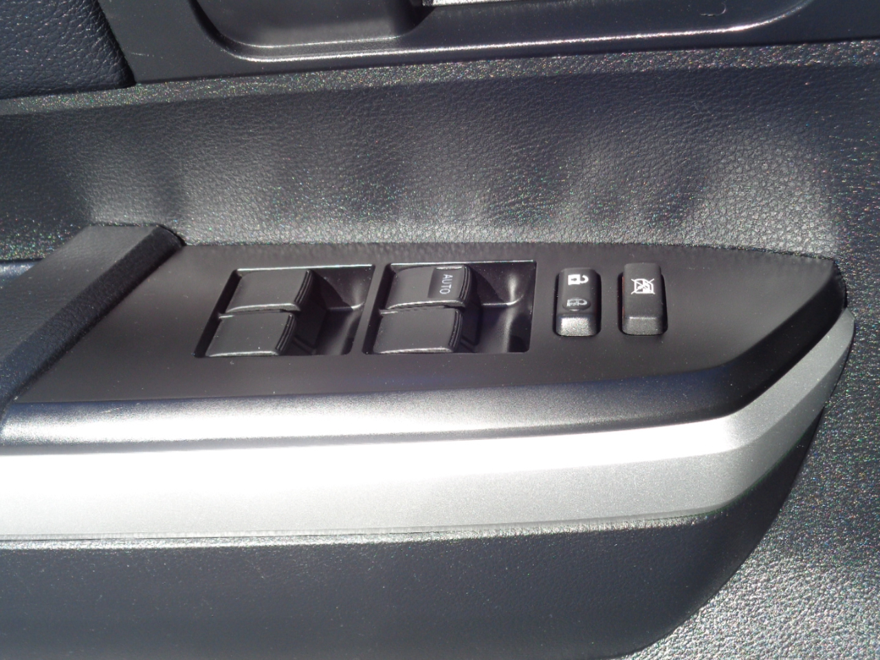 Toyota Tundra 4WD TRD Pro CrewMax 5.5' Bed 5.7L FFV (Natl) 2017