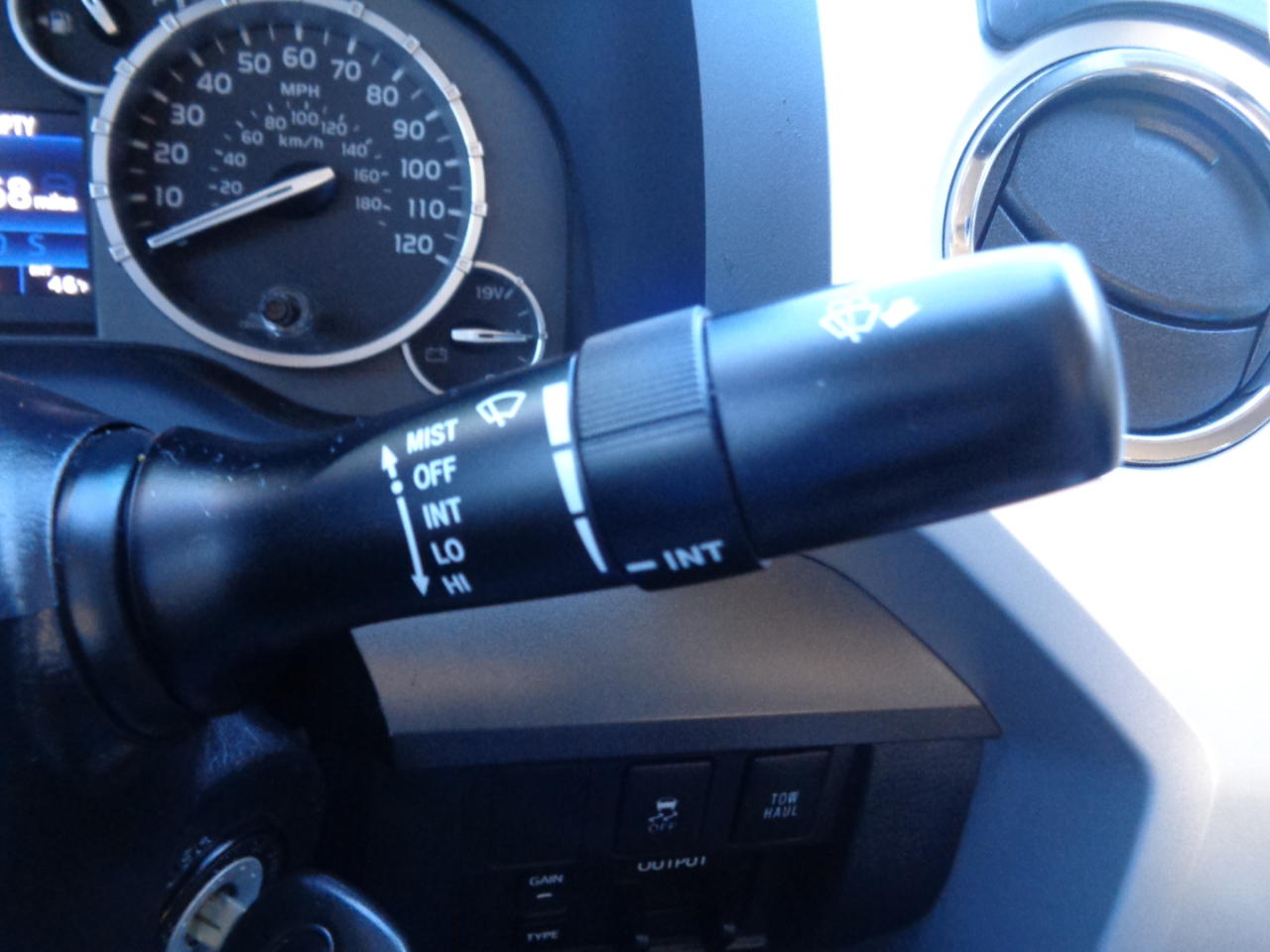 Toyota Tundra 4WD TRD Pro CrewMax 5.5' Bed 5.7L FFV (Natl) 2017