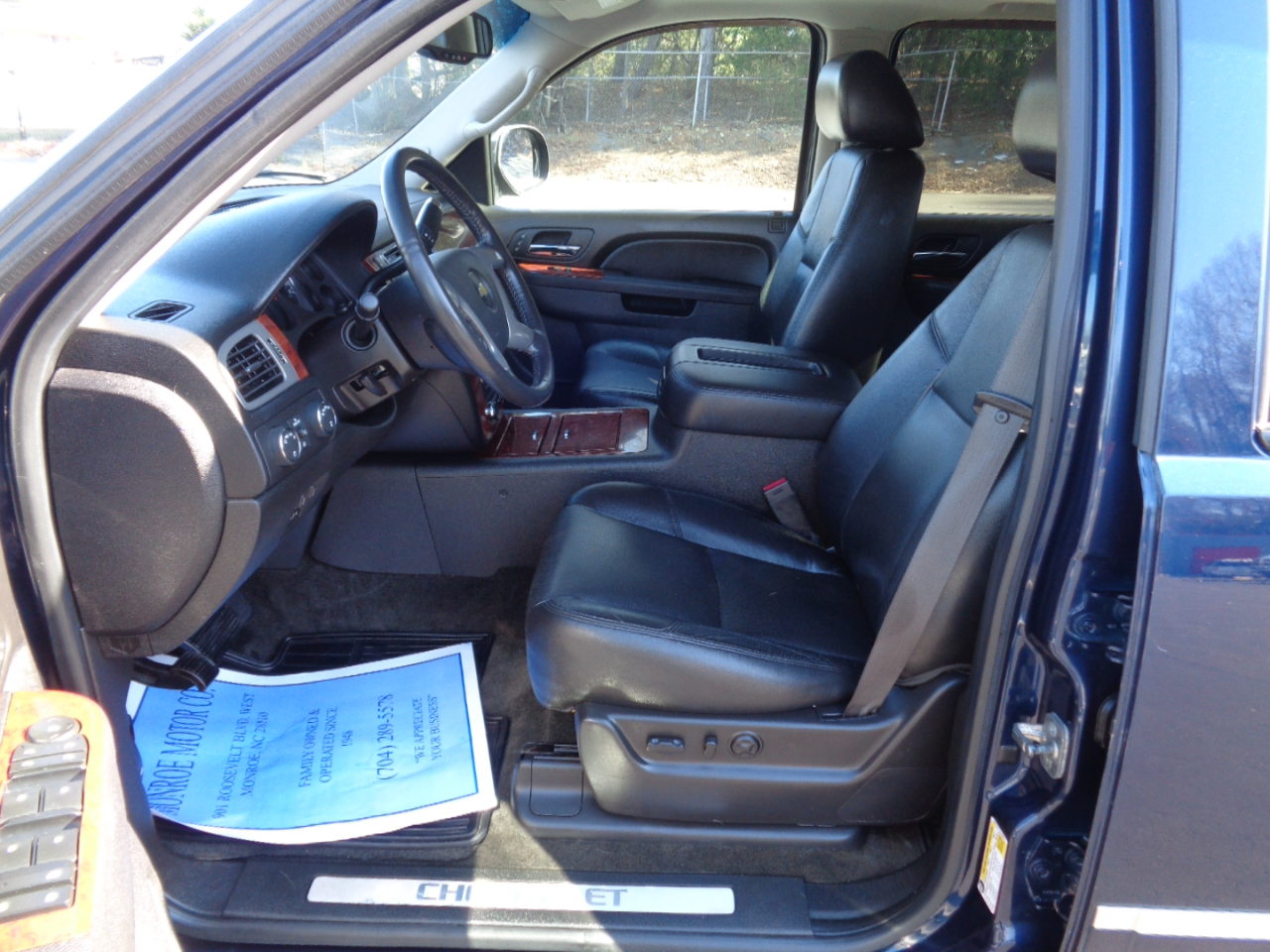 Chevrolet Avalanche 4WD Crew Cab LTZ 2012