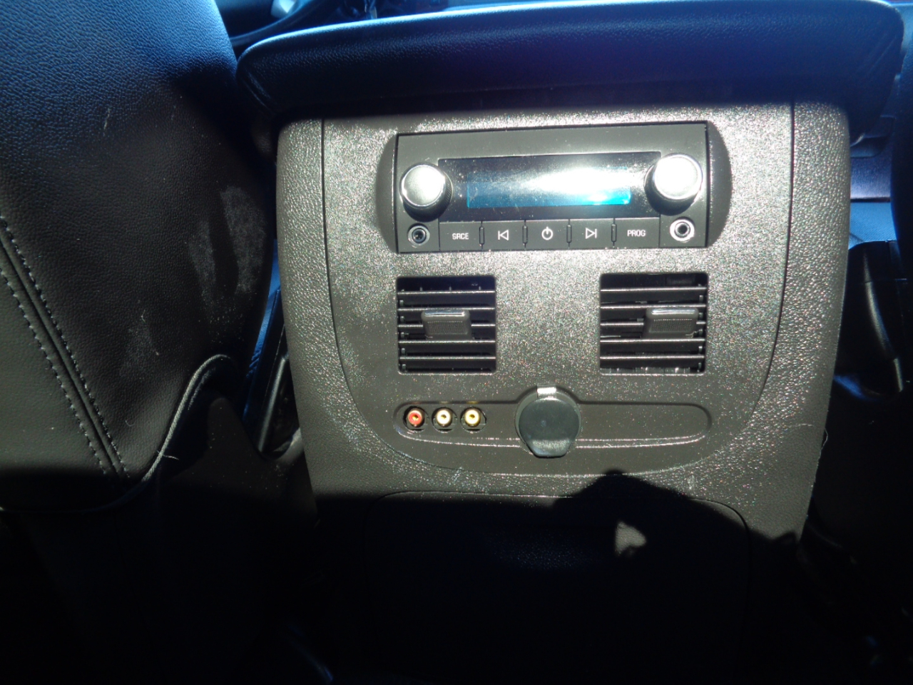 Chevrolet Avalanche 4WD Crew Cab LTZ 2012