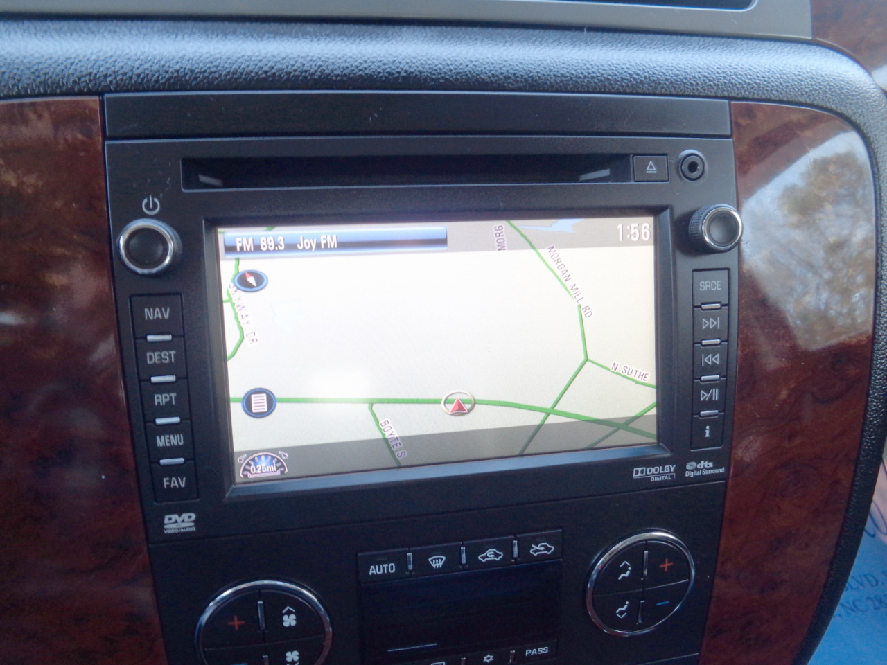 Chevrolet Avalanche 4WD Crew Cab LTZ 2012