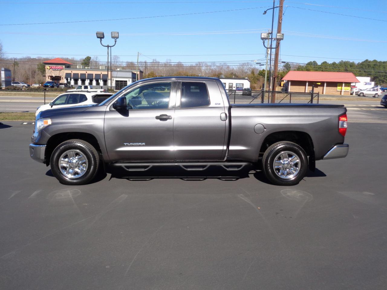 Toyota Tundra 2WD SR5 Double Cab 6.5' Bed 4.6L (Natl) 2017