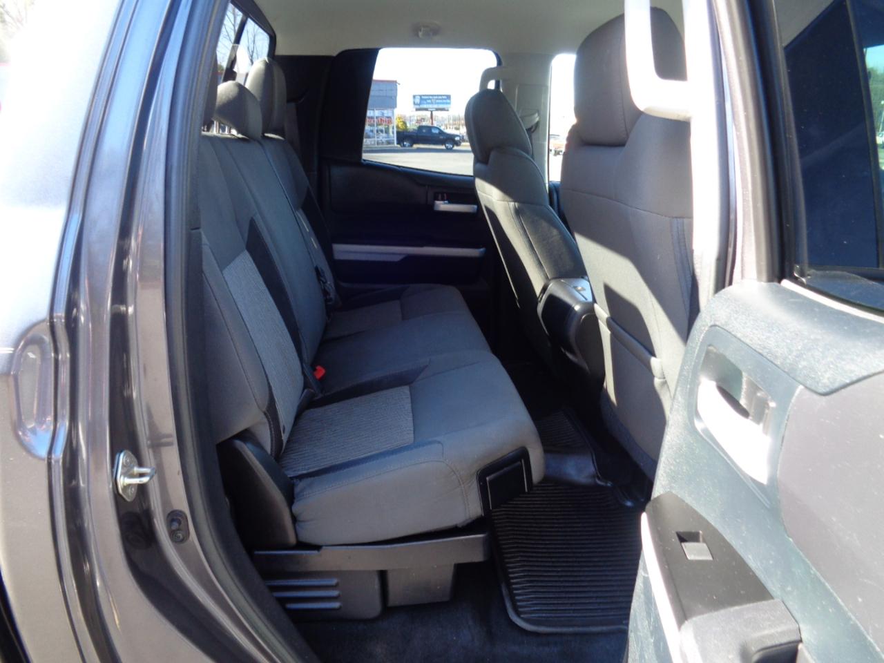 Toyota Tundra 2WD SR5 Double Cab 6.5' Bed 4.6L (Natl) 2017