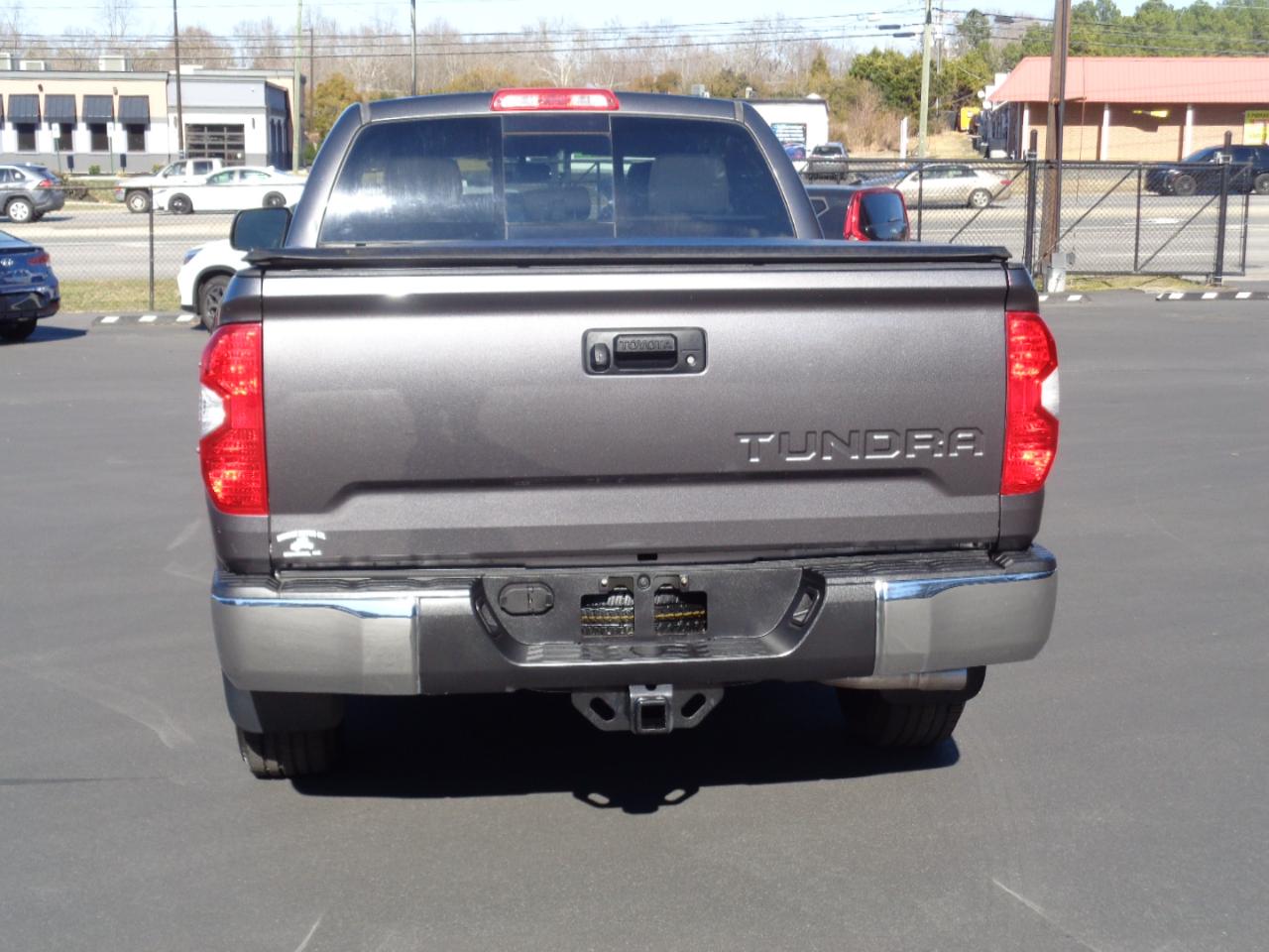 Toyota Tundra 2WD SR5 Double Cab 6.5' Bed 4.6L (Natl) 2017