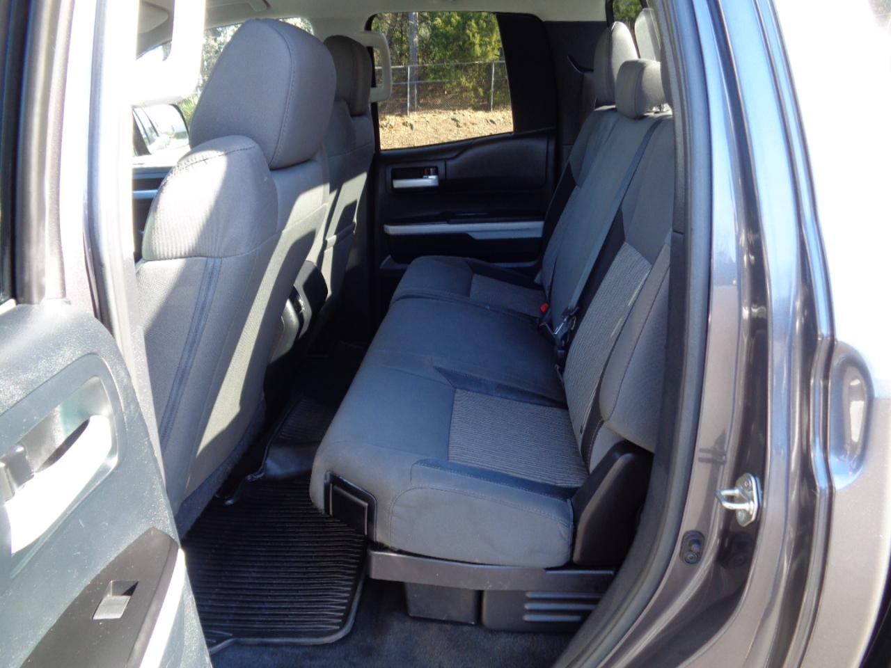 Toyota Tundra 2WD SR5 Double Cab 6.5' Bed 4.6L (Natl) 2017