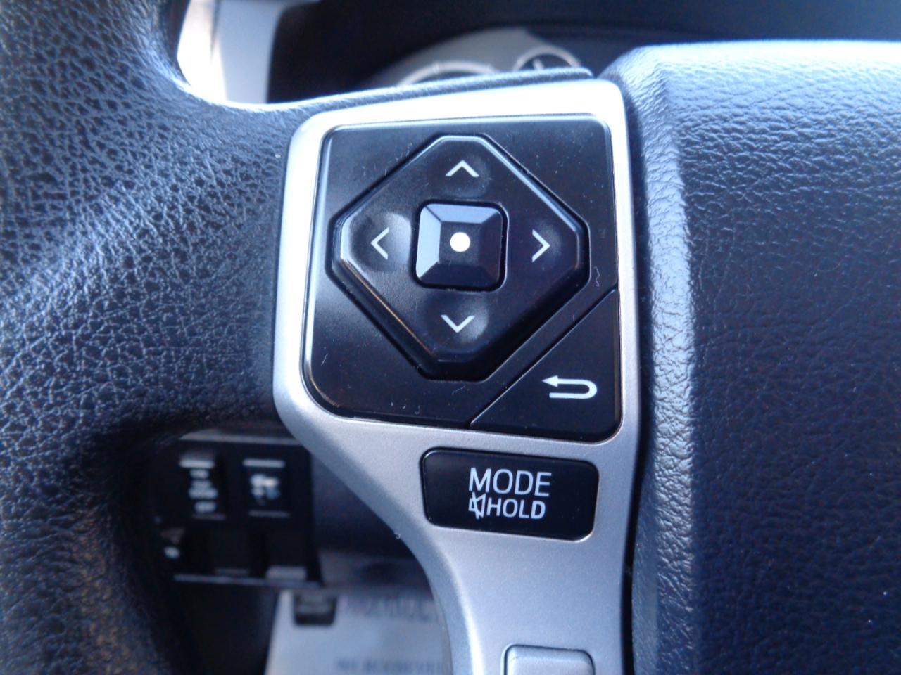 Toyota Tundra 2WD SR5 Double Cab 6.5' Bed 4.6L (Natl) 2017