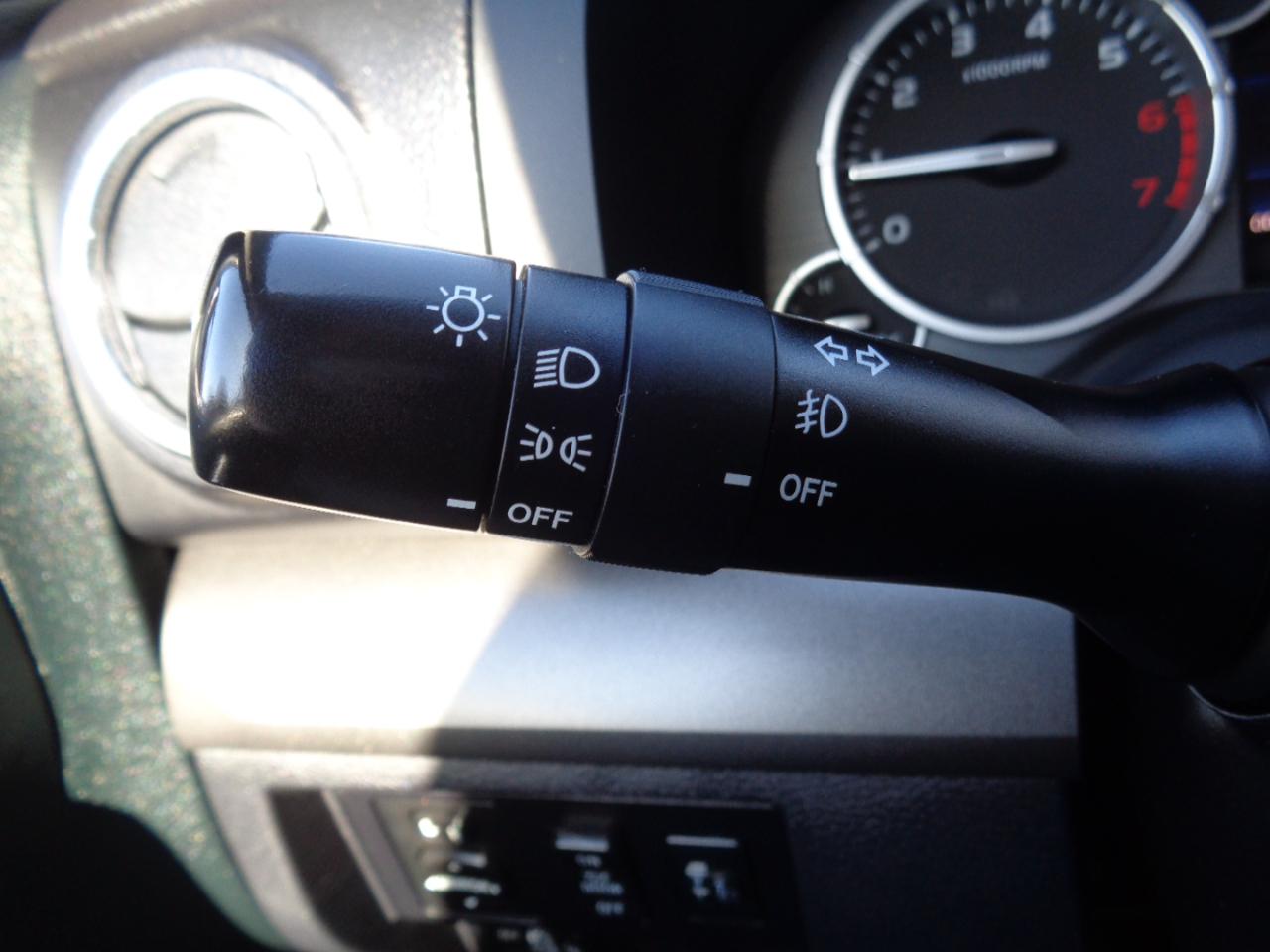 Toyota Tundra 2WD SR5 Double Cab 6.5' Bed 4.6L (Natl) 2017