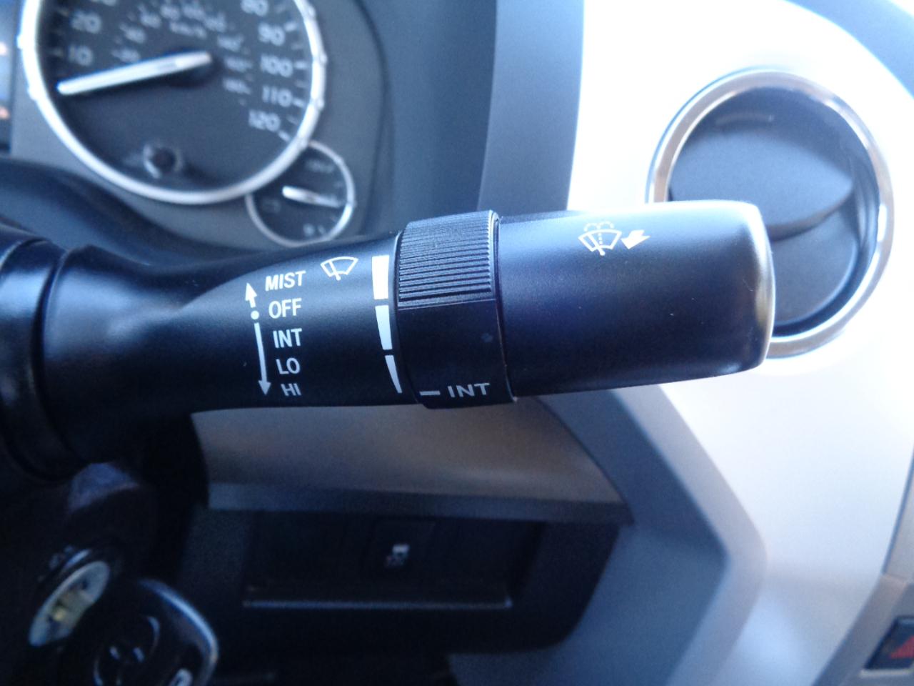 Toyota Tundra 2WD SR5 Double Cab 6.5' Bed 4.6L (Natl) 2017