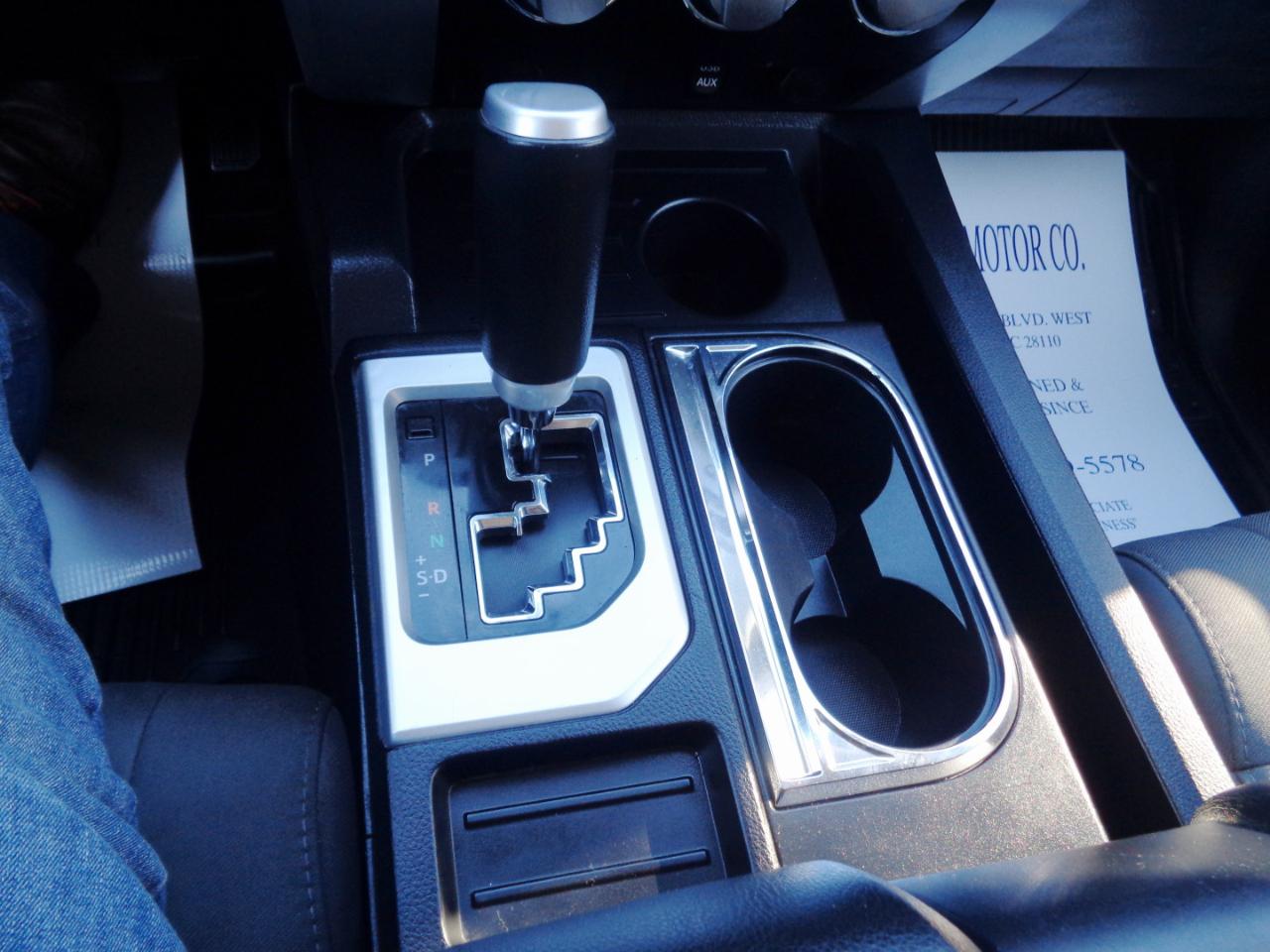 Toyota Tundra 2WD SR5 Double Cab 6.5' Bed 4.6L (Natl) 2017