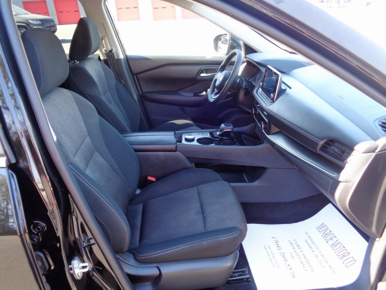 Nissan Rogue AWD SV 2024