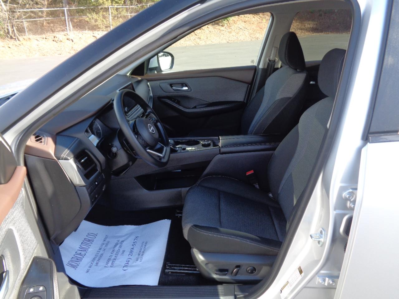 Nissan Rogue AWD SV 2023