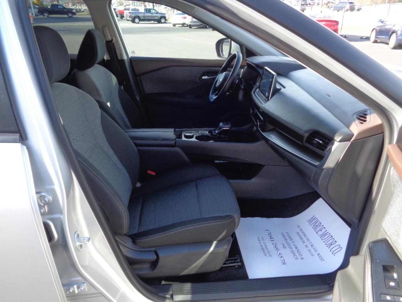 Nissan Rogue AWD SV 2023