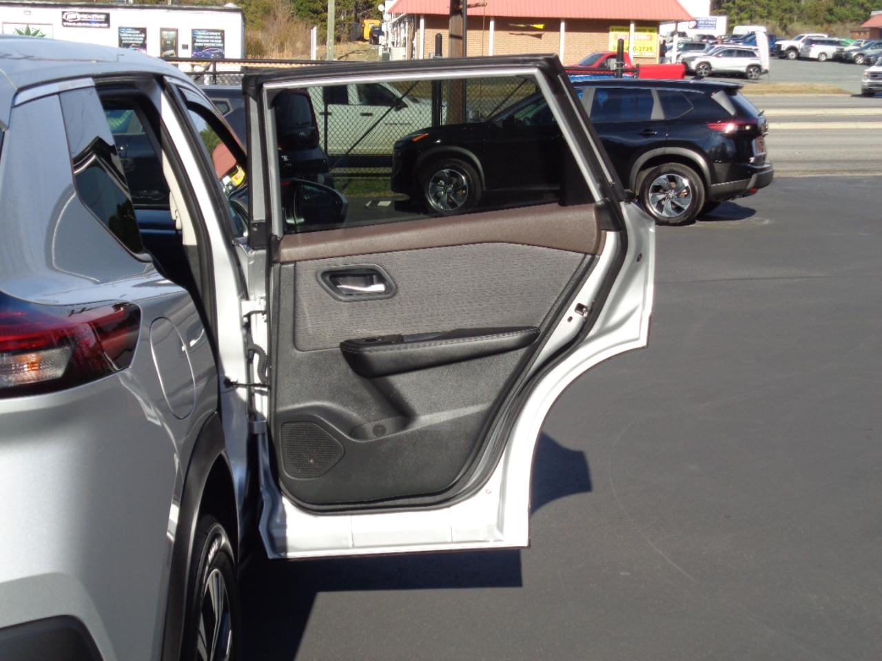 Nissan Rogue AWD SV 2023