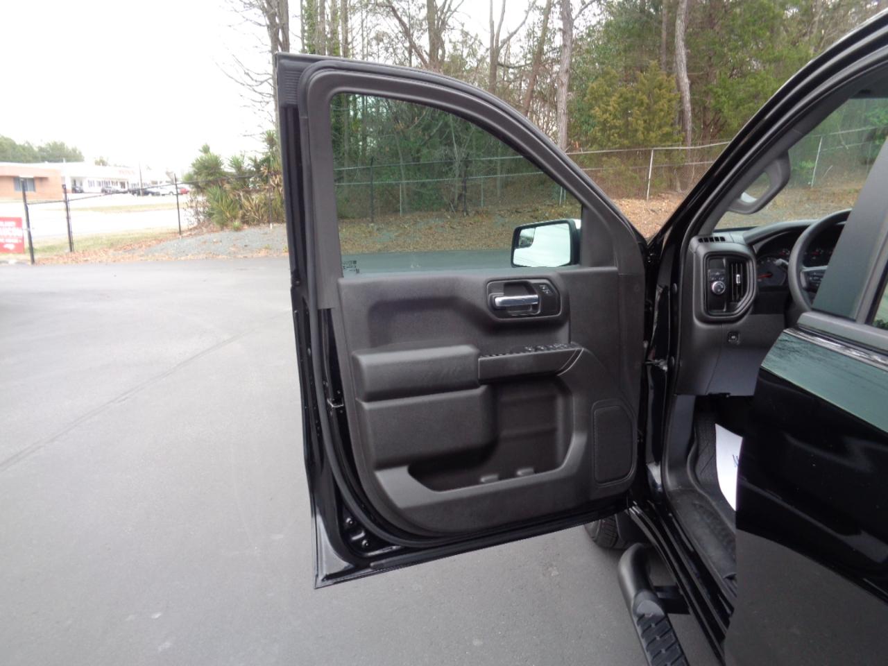 Chevrolet Silverado 1500 2WD Crew Cab 147" Custom 2020