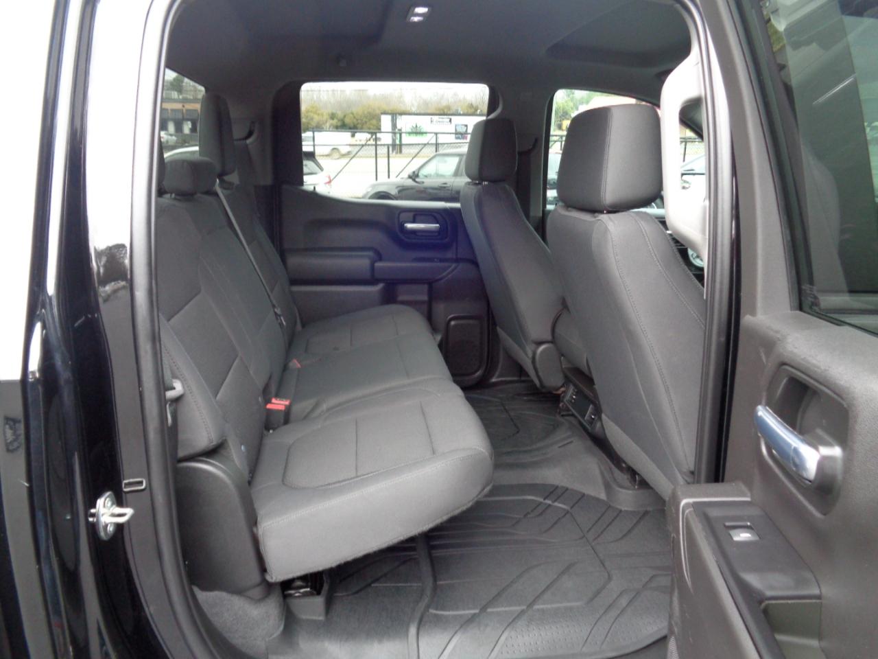 Chevrolet Silverado 1500 2WD Crew Cab 147" Custom 2020