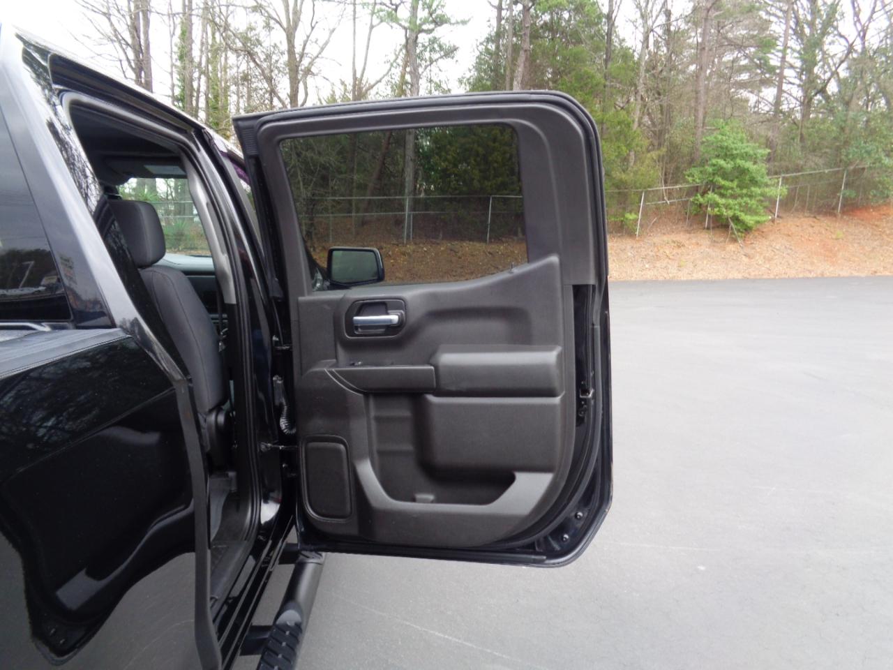 Chevrolet Silverado 1500 2WD Crew Cab 147" Custom 2020