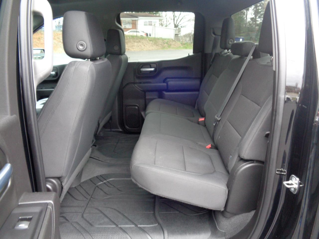 Chevrolet Silverado 1500 2WD Crew Cab 147" Custom 2020