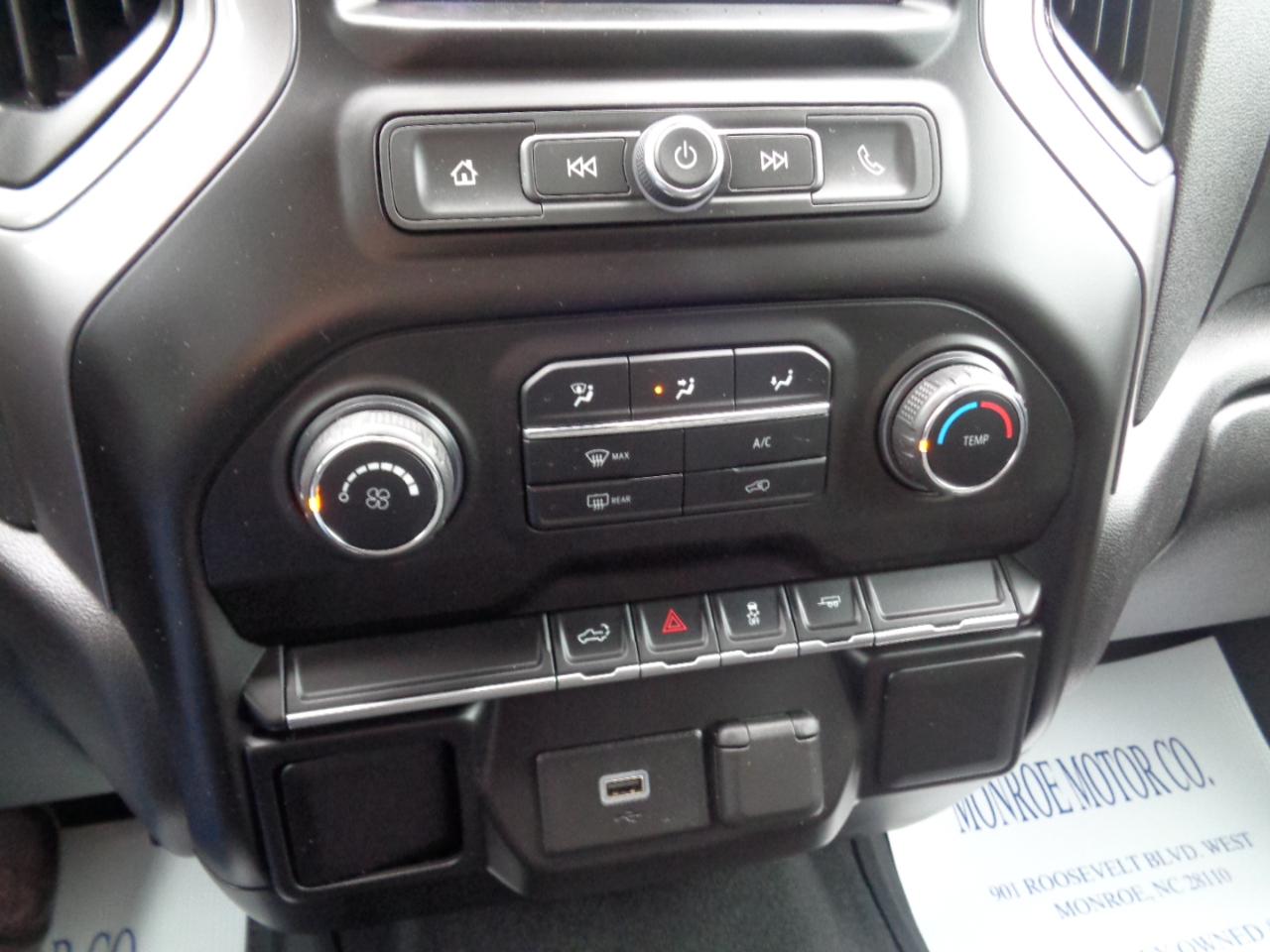 Chevrolet Silverado 1500 2WD Crew Cab 147" Custom 2020