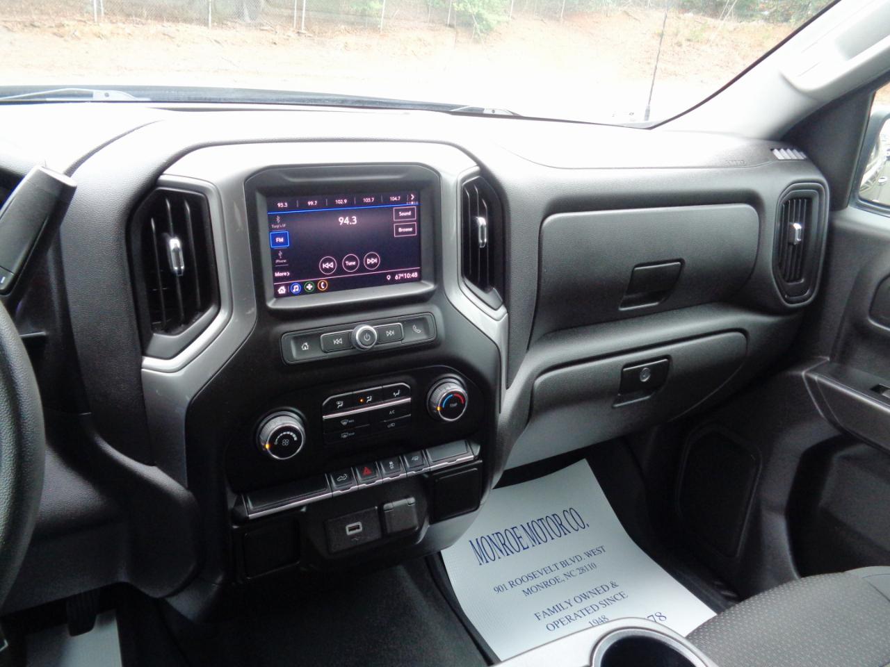 Chevrolet Silverado 1500 2WD Crew Cab 147" Custom 2020