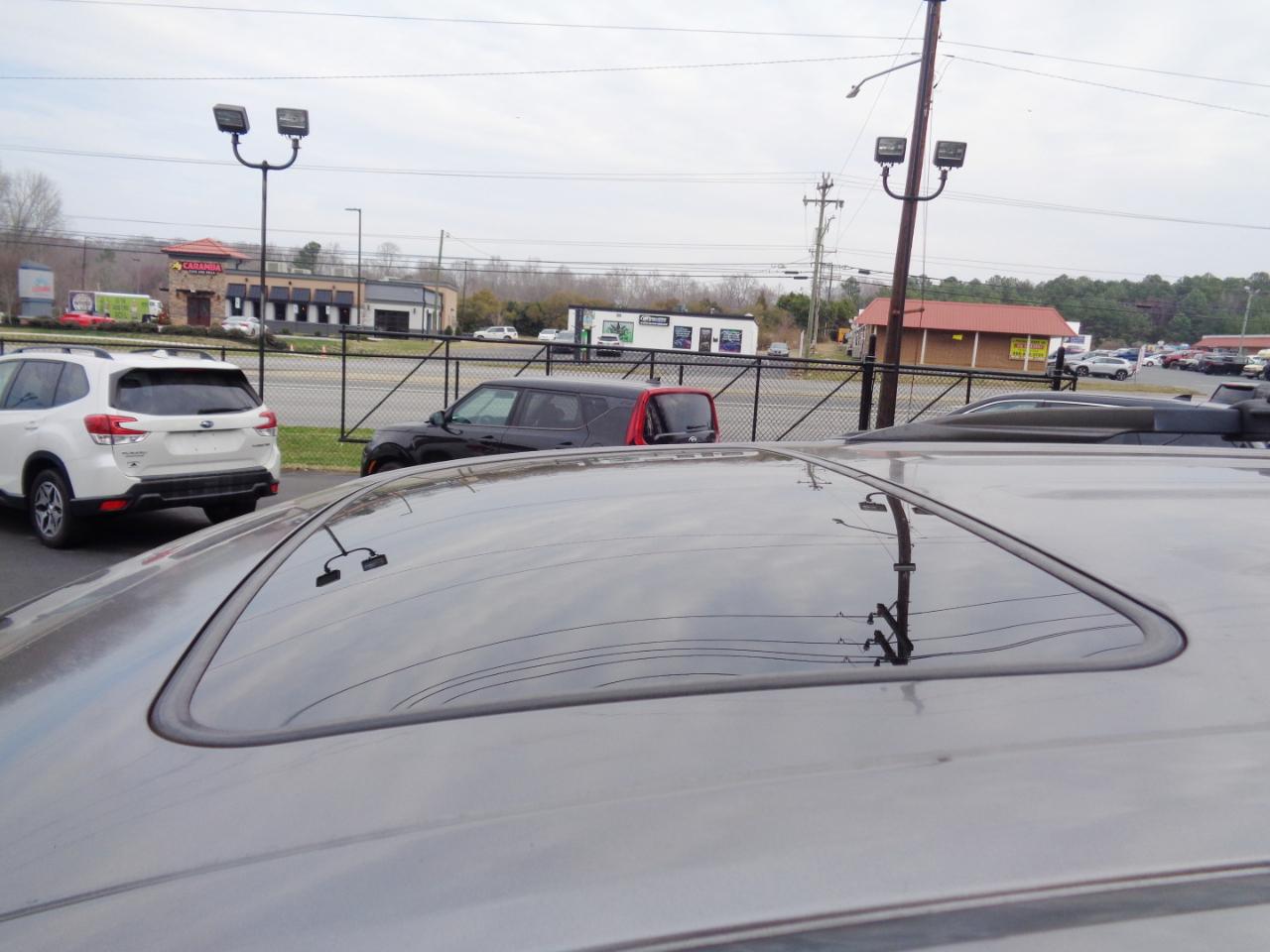 Toyota Sienna 5dr 8-Pass Van SE FWD (Natl) 2015