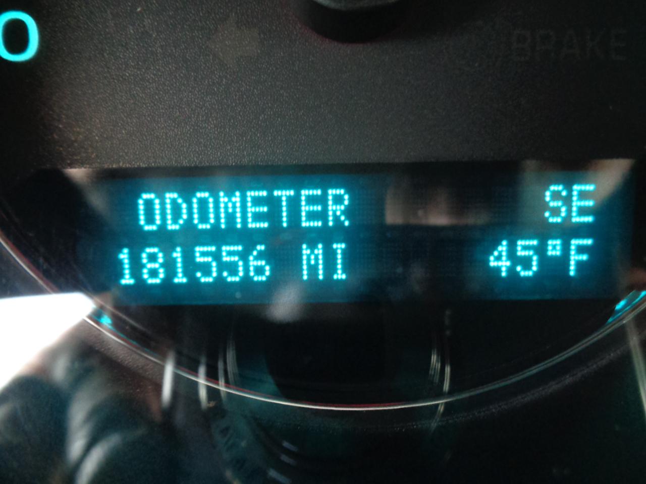 GMC Yukon AWD 4dr 1500 Denali 2010