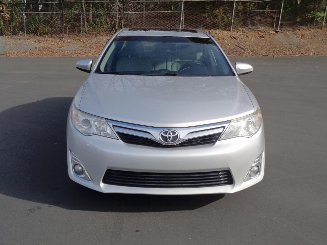 Toyota Camry 4dr Sdn I4 Auto XLE (Natl) 2013