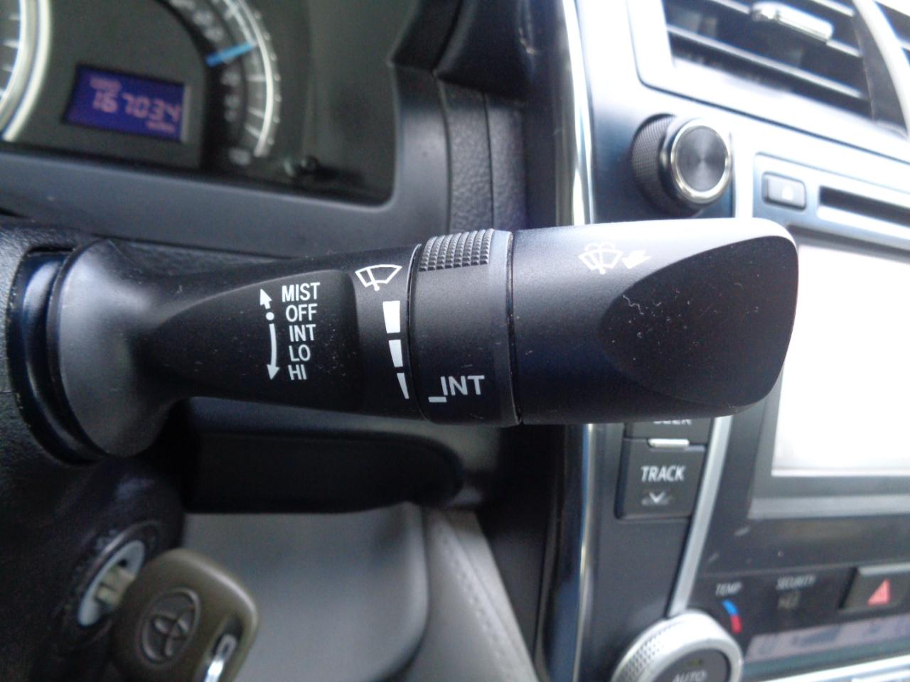 Toyota Camry 4dr Sdn I4 Auto XLE (Natl) 2013