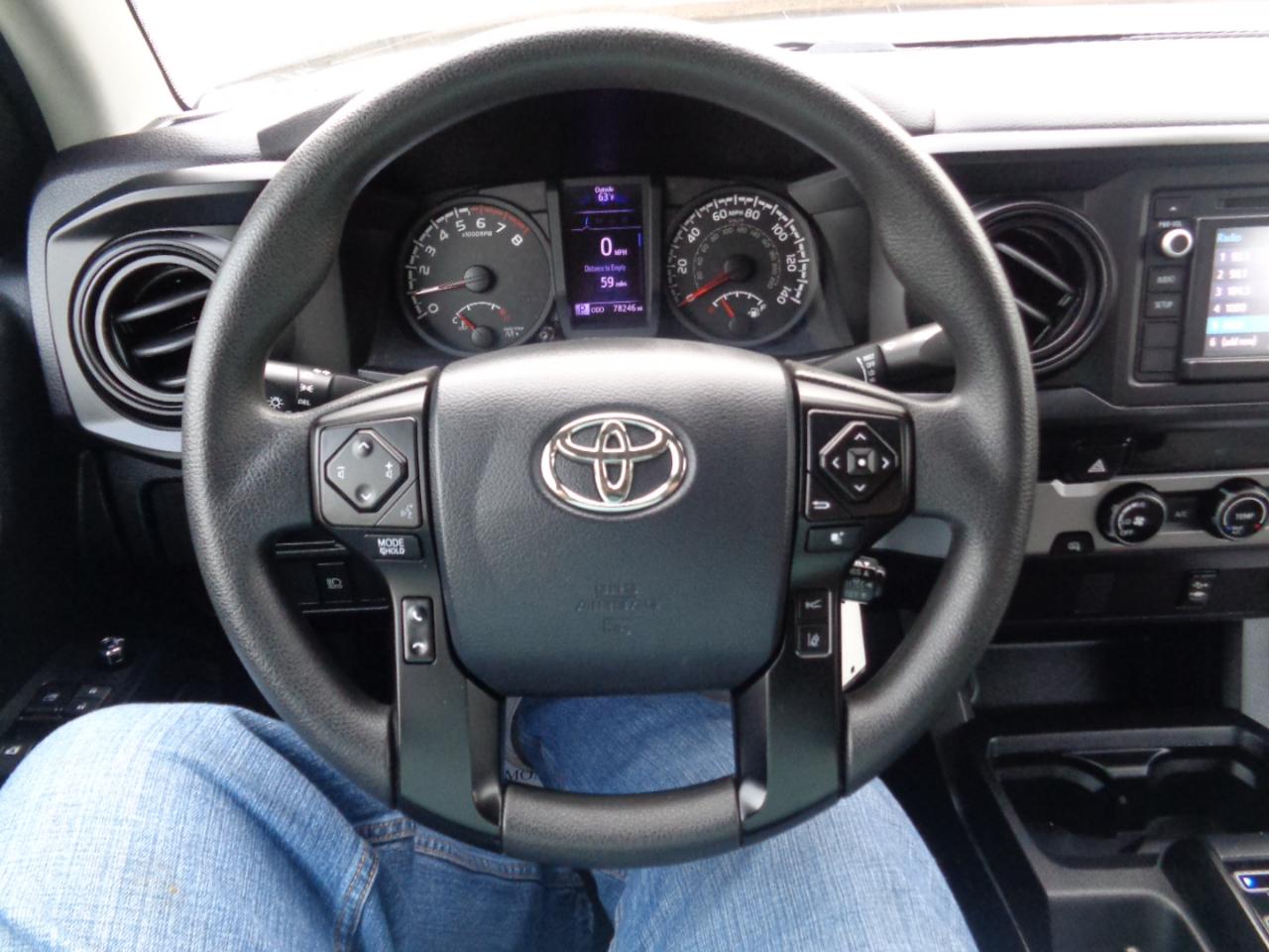 Toyota Tacoma SR Double Cab 5' Bed I4 4x2 AT (Natl) 2018