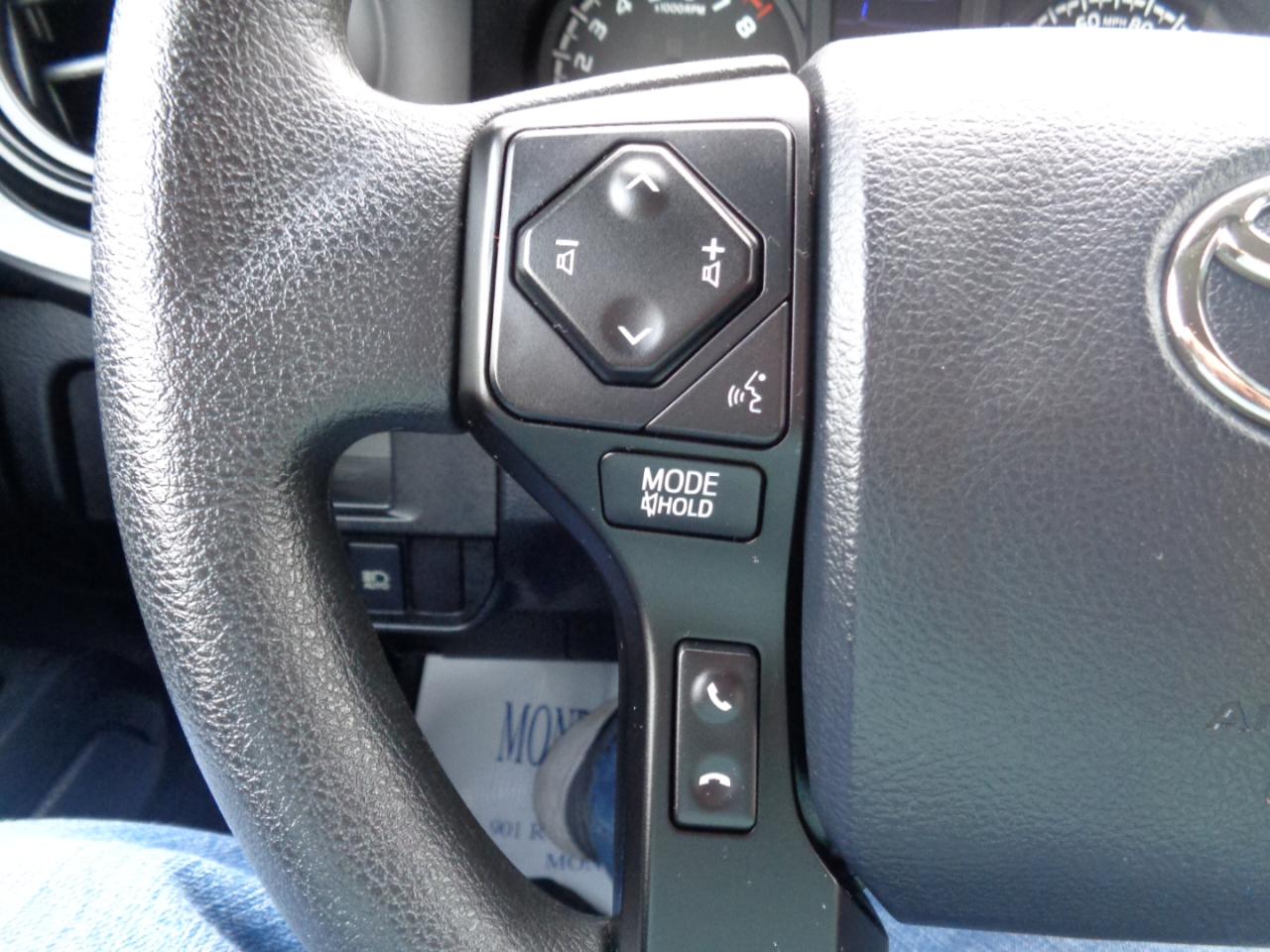 Toyota Tacoma SR Double Cab 5' Bed I4 4x2 AT (Natl) 2018