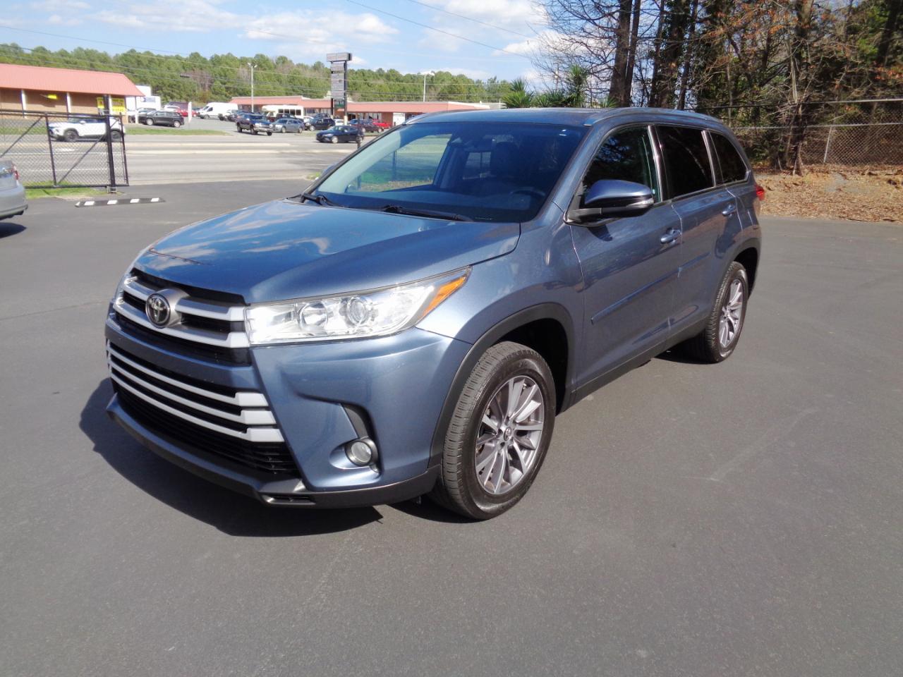 2019 Toyota Highlander XLE V6 FWD (Natl)