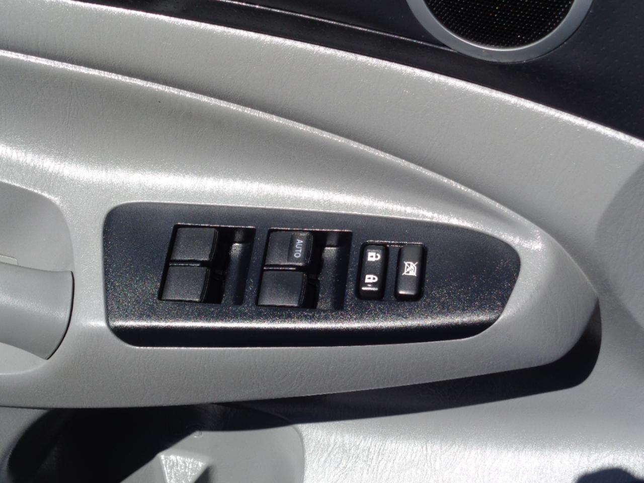 Toyota Tacoma 2WD Double Cab LB V6 AT SR5 (Natl) 2014