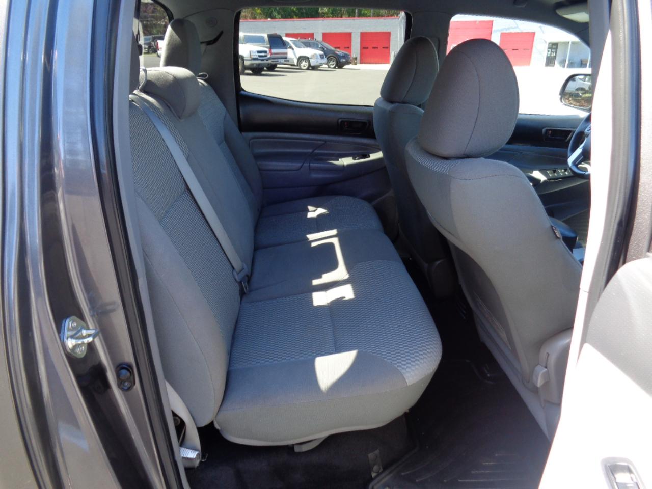 Toyota Tacoma 2WD Double Cab LB V6 AT SR5 (Natl) 2014