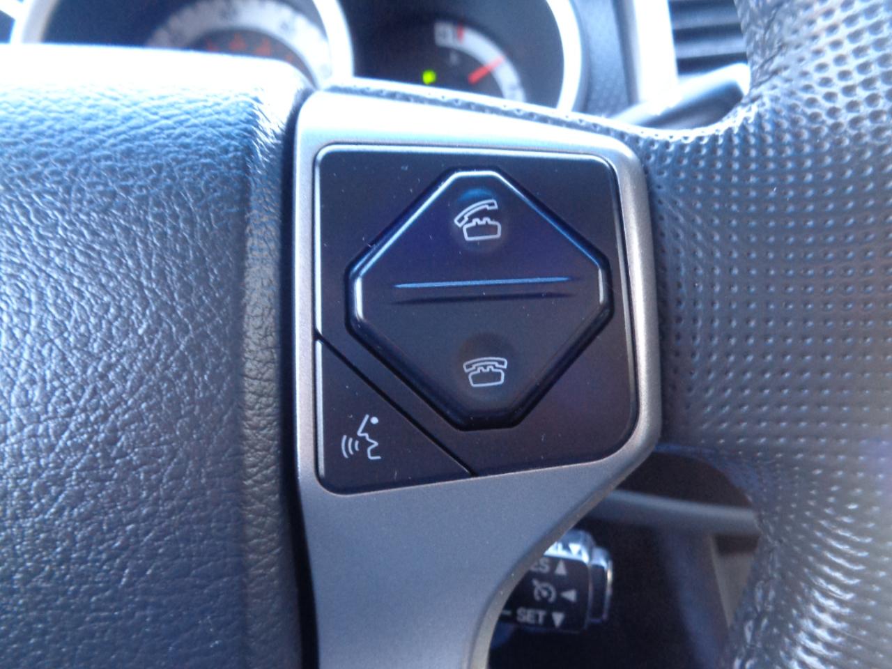 Toyota Tacoma 2WD Double Cab LB V6 AT SR5 (Natl) 2014