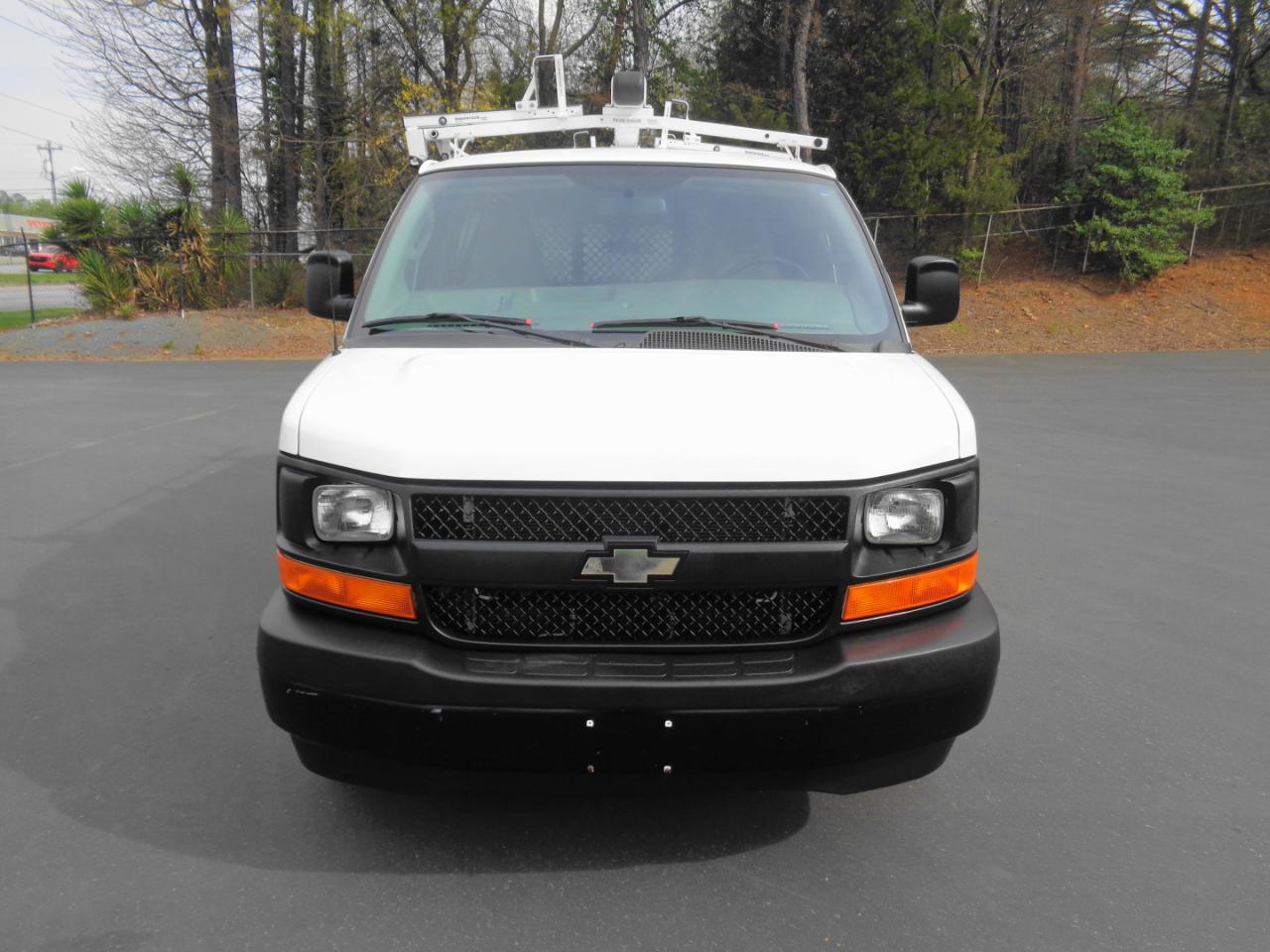 Chevrolet Express Cargo Van RWD 2500 135" 2017
