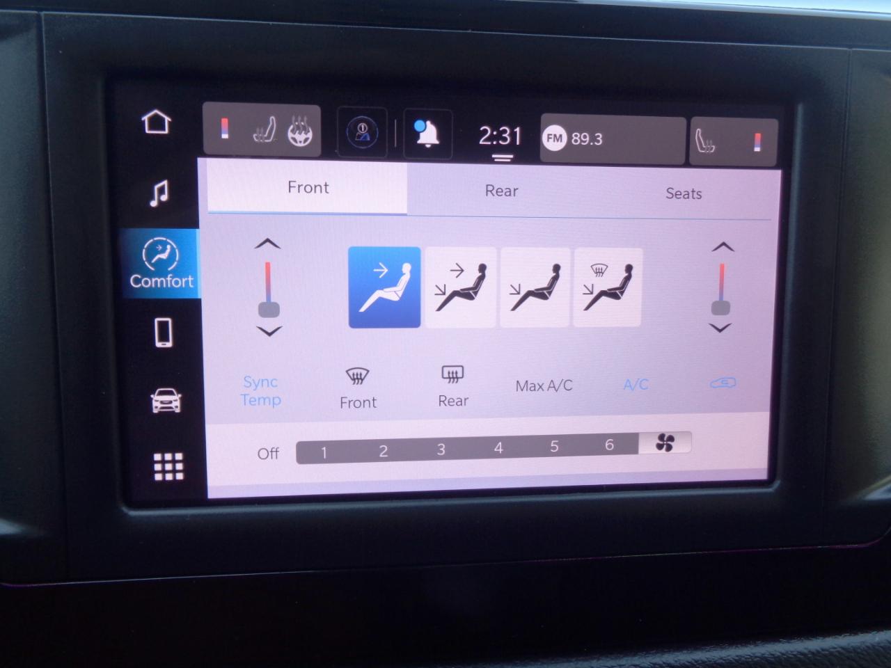 Chrysler Voyager LX FWD 2023