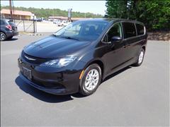 2023 Chrysler Voyager 