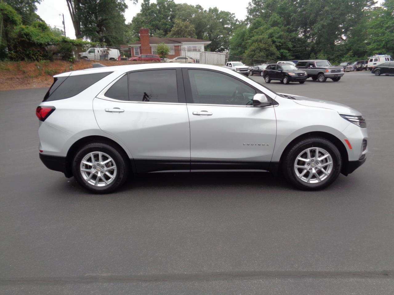 Chevrolet Equinox FWD 4dr LT w/1LT 2022