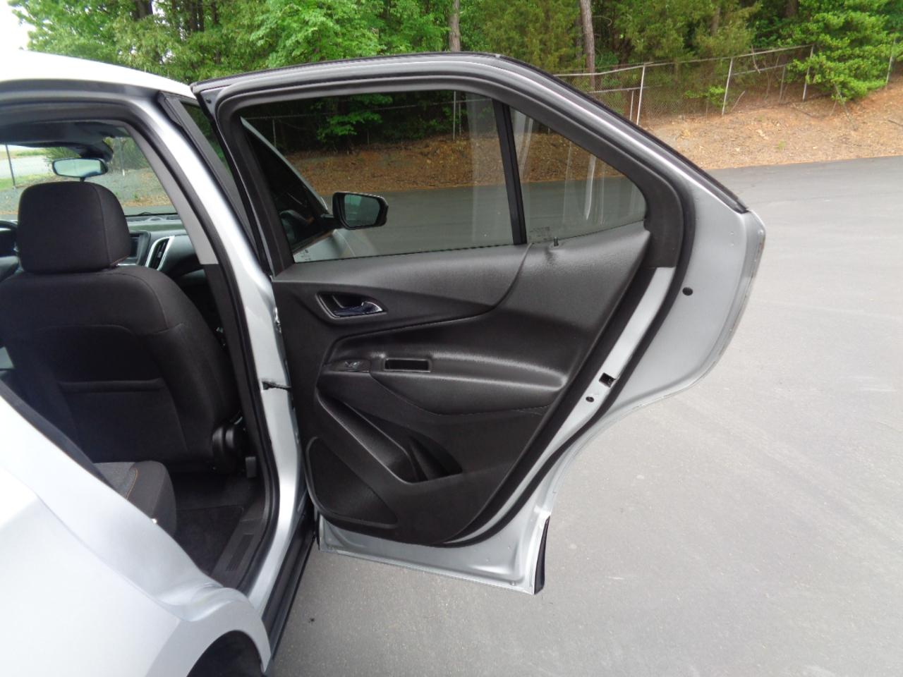 Chevrolet Equinox FWD 4dr LT w/1LT 2022