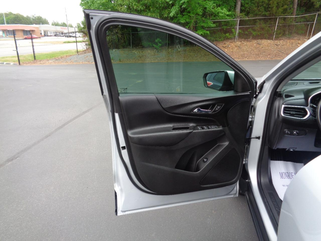 Chevrolet Equinox FWD 4dr LT w/1LT 2022