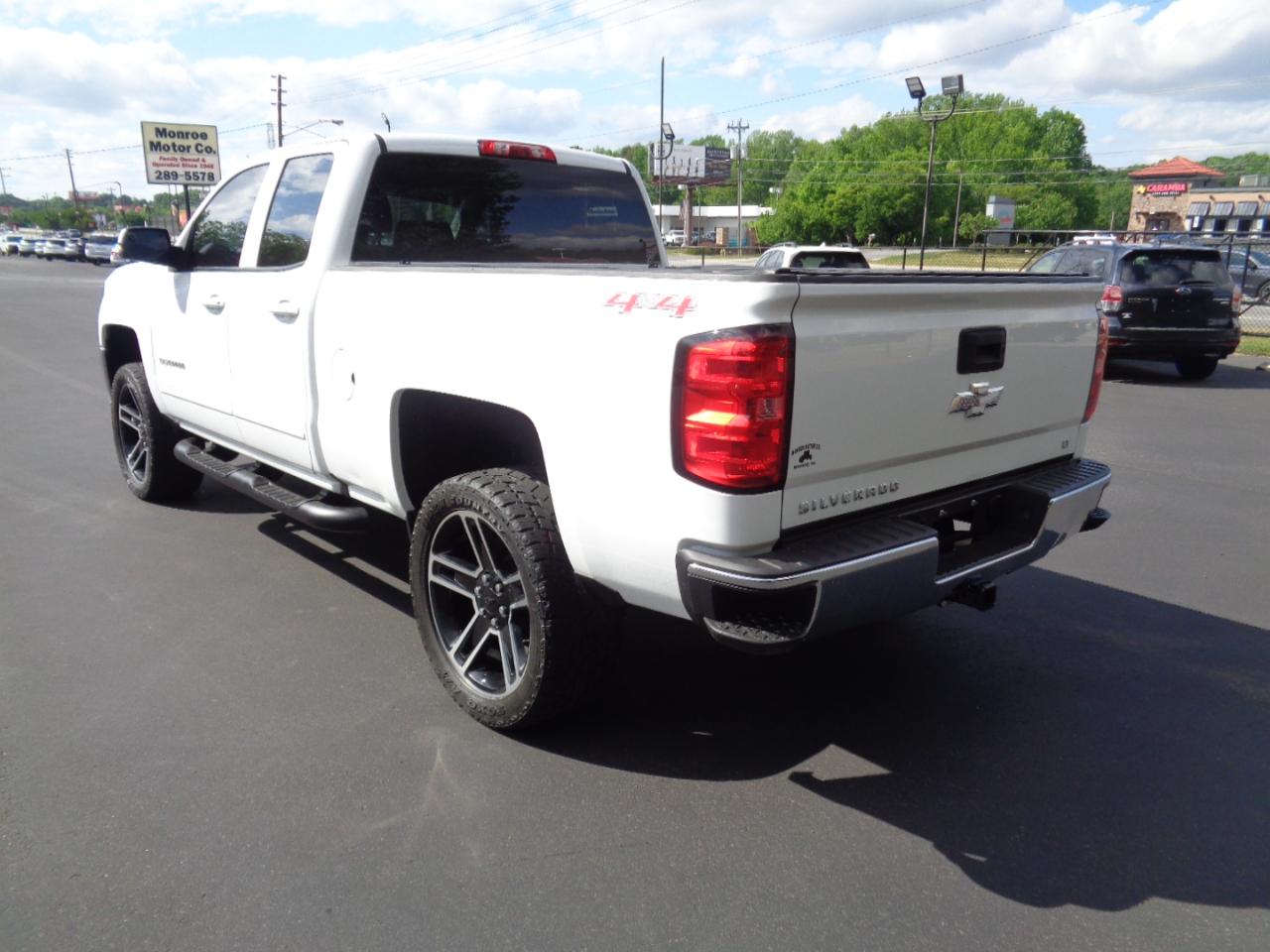 Chevrolet Silverado 1500 4WD Double Cab 143.5" LT w/1LT 2016