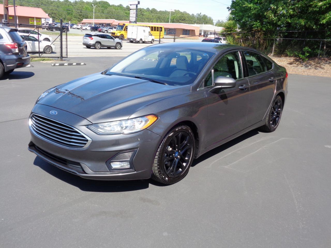 2020 Ford Fusion SE FWD