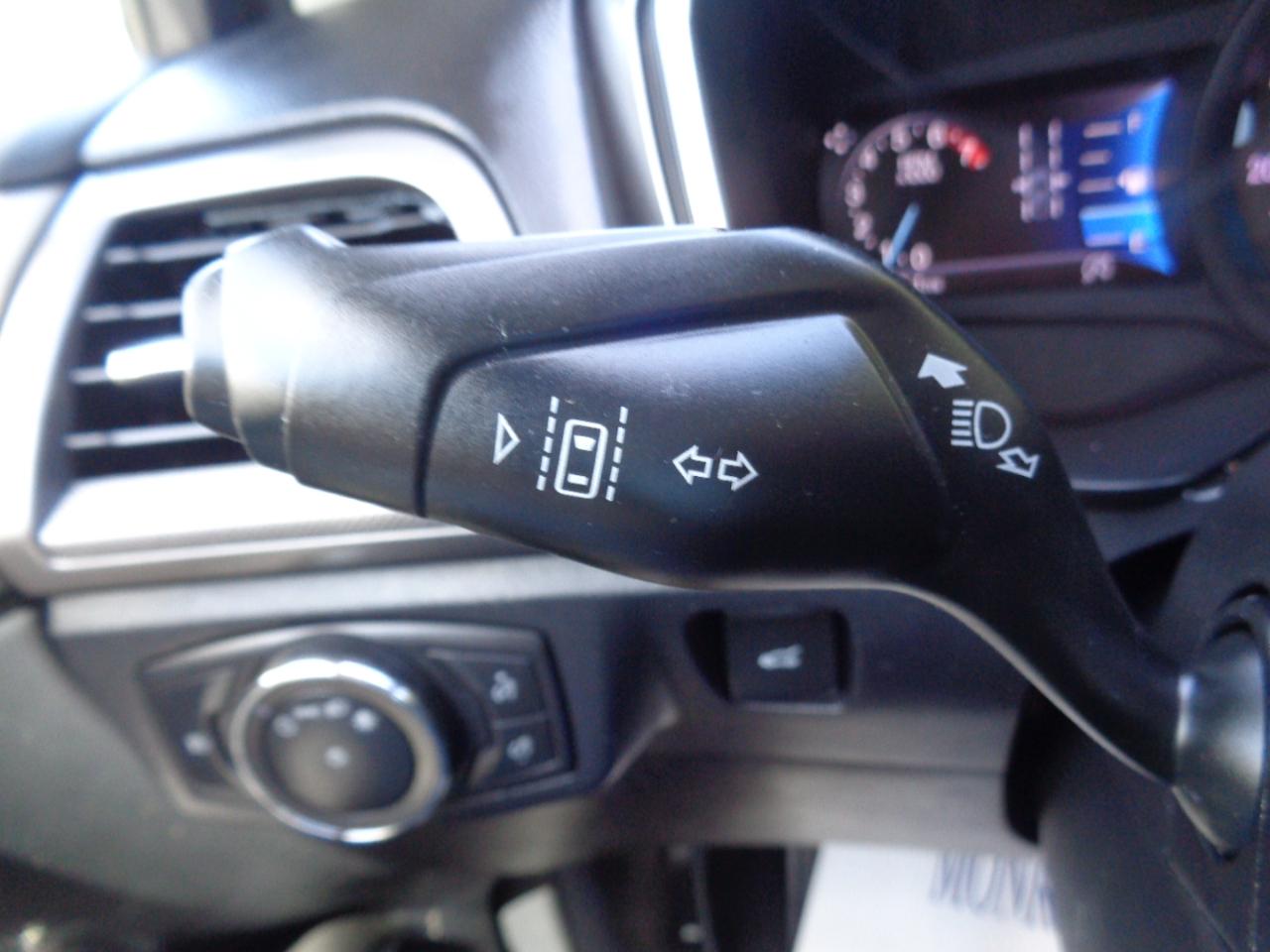 Ford Fusion SE FWD 2020